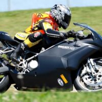 Vicki Gray - Ducati 749 Dark - Blog - MOTORESS