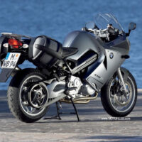 BMW F800ST Ride Review - MOTORESS