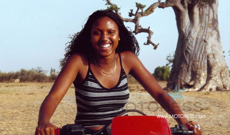 The Girl from Senegal Who Learned to Ride a Motorcycle - MOTORESS