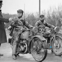 Women Motorcycle Dispatch Riders of War - Saluting The Wrens - MOTORESS