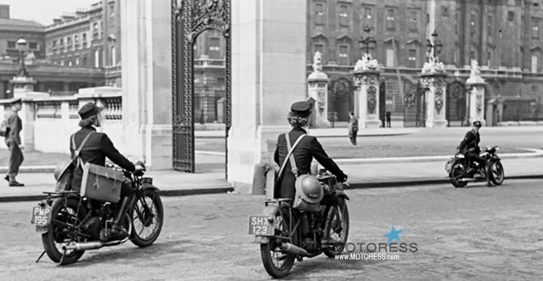 Women Motorcycle Dispatch Riders of War - Saluting The Wrens - MOTORESS