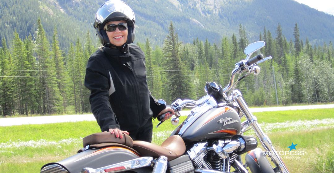 BMW StreetGuard 3 – The Motorcycle Suit Built for Every Forecast