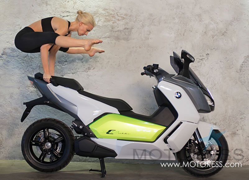  Equilibrio, aplomo, agilidad, el BMW C Evolution - MOTORESS