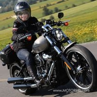 Harley-Davidson Softail Breakout Milwaukee-Eight 114 - MOTORESS