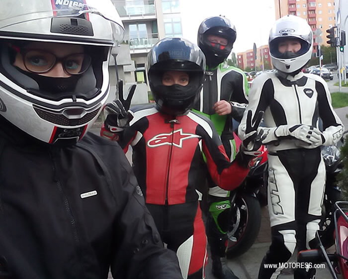 International Female Ride Day Worldwide Synchronized Women S Ride