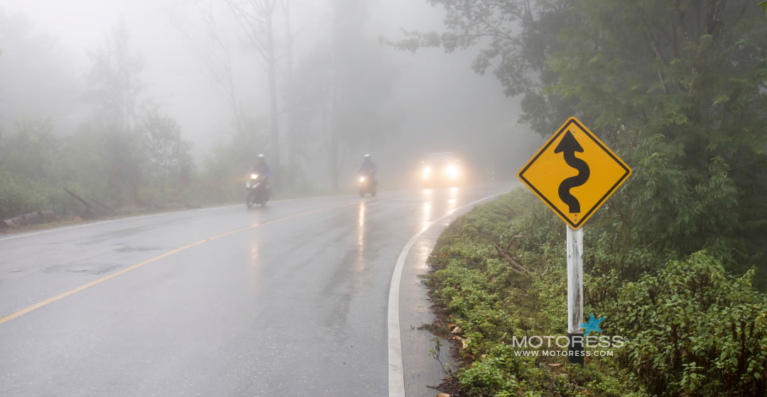 Riding Your Motorcycle in Fog: Pro Tips for Misty Weather - MOTORESS
