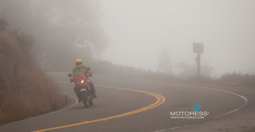 Riding Your Motorcycle in Fog: Pro Tips for Misty Weather - MOTORESS