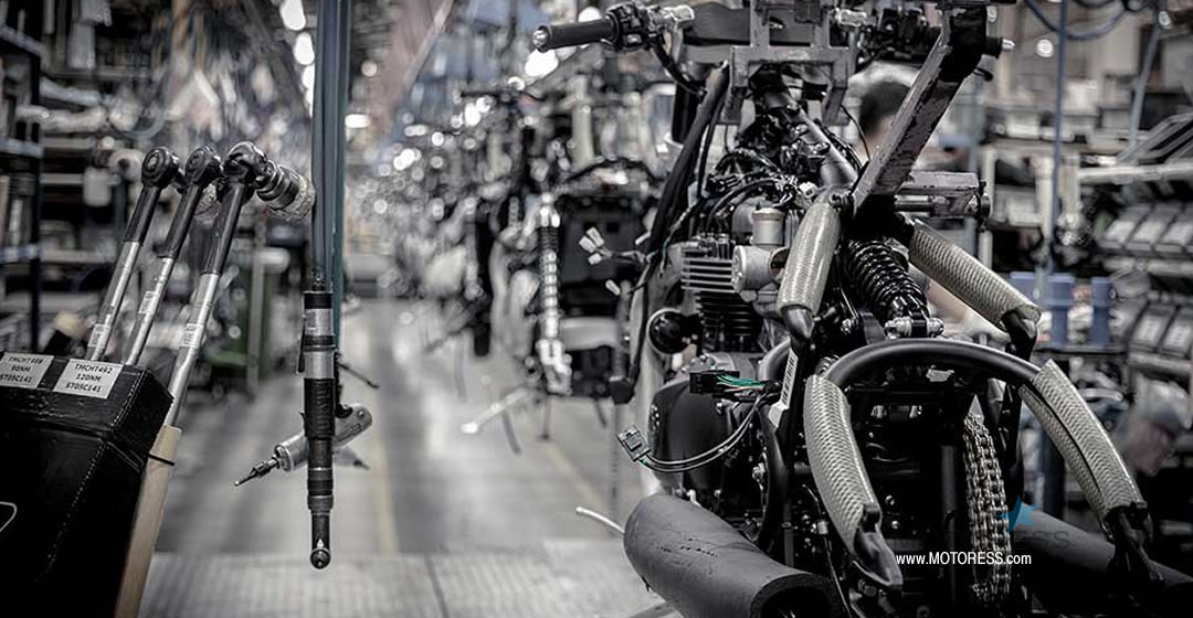 Triumph Motorcycles 120 Years - More On MOTORESS