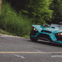 Polaris Slingshot R Ride Review - MOTORESS - Vicki Gray