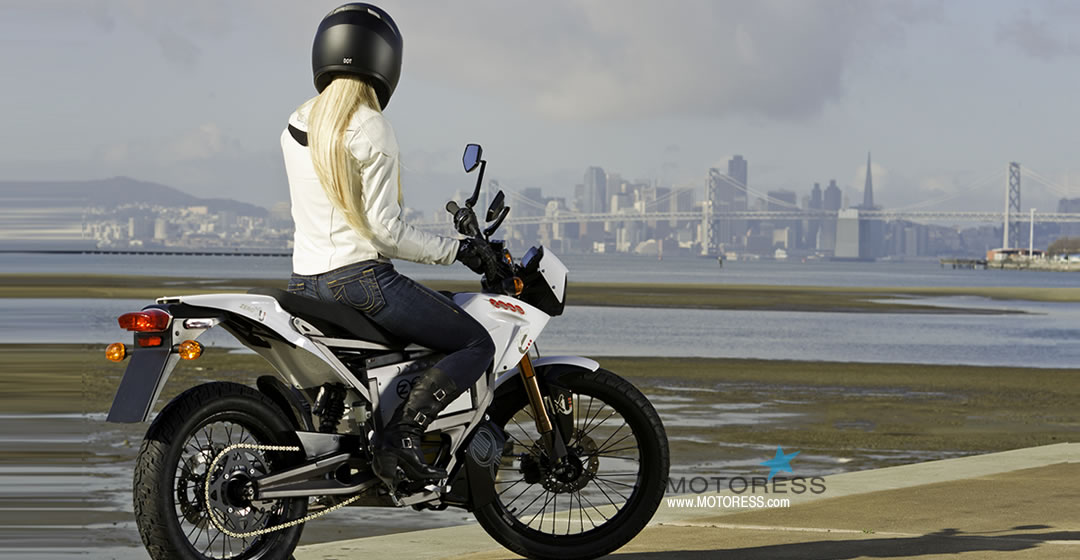 How To Ride An Electric Motorcycle - MOTORESS