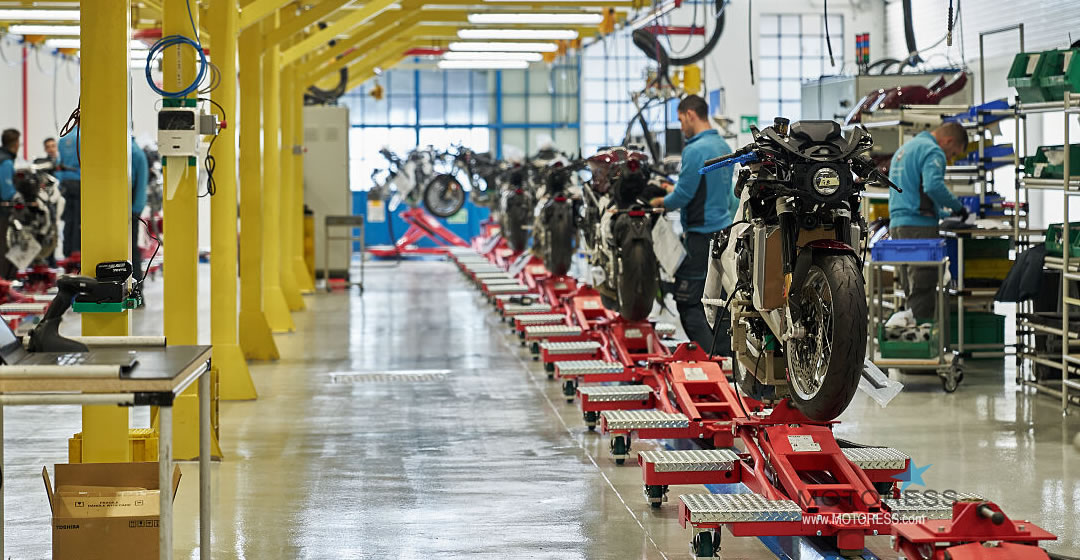 MV Agusta Celebrates a Year of Triumphs - MOTORESS