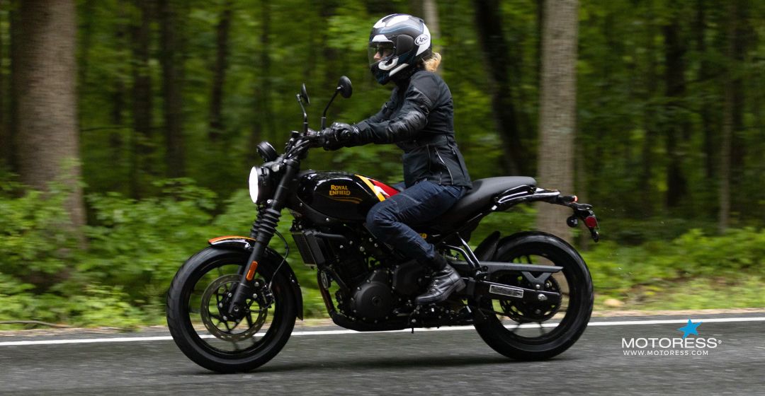 Royal Enfield Guerrilla 450 Review - MOTORESS