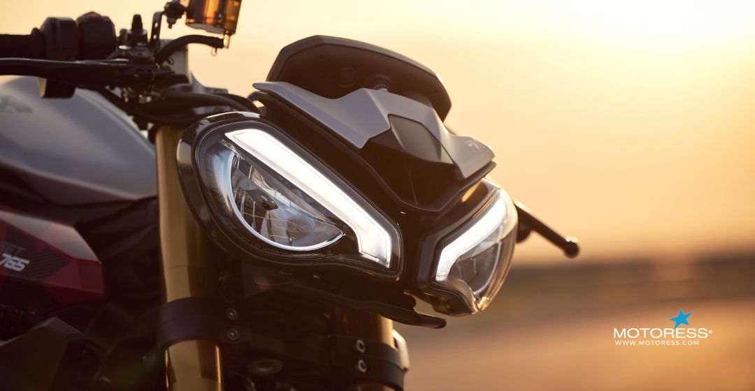 Triumph Street Triple 765 RX and Moto2 Editions | MOTORESS